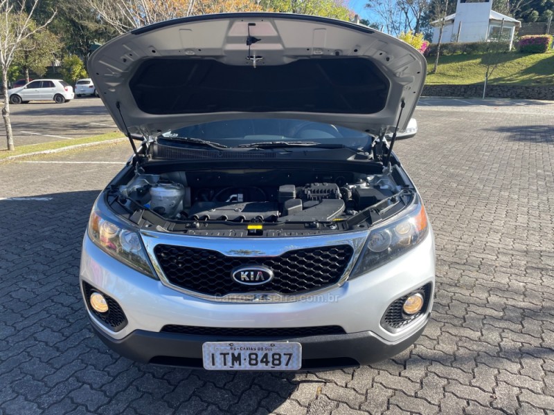 SORENTO 2.4 EX2 4X2 16V GASOLINA 4P AUTOMÁTICO - 2013 - CAXIAS DO SUL