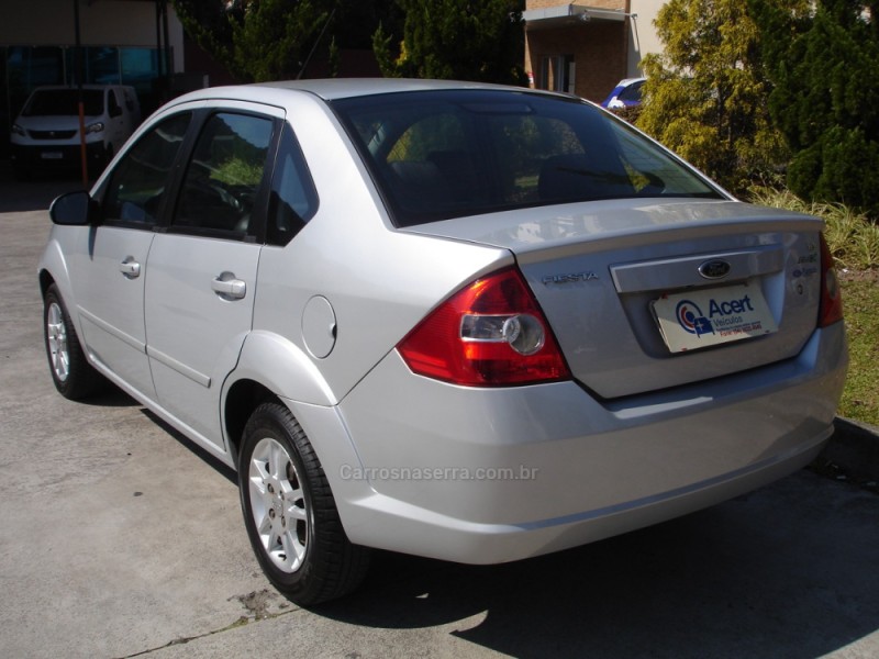 FIESTA 1.6 MPI CLASS SEDAN 8V FLEX 4P MANUAL - 2008 - CAXIAS DO SUL