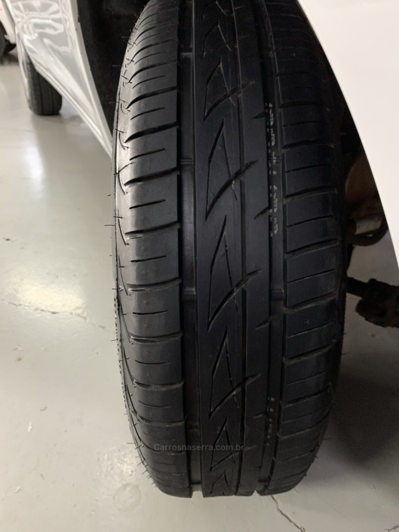 PRISMA 1.4 MPFI LT 8V FLEX 4P MANUAL - 2012 - ESTâNCIA VELHA