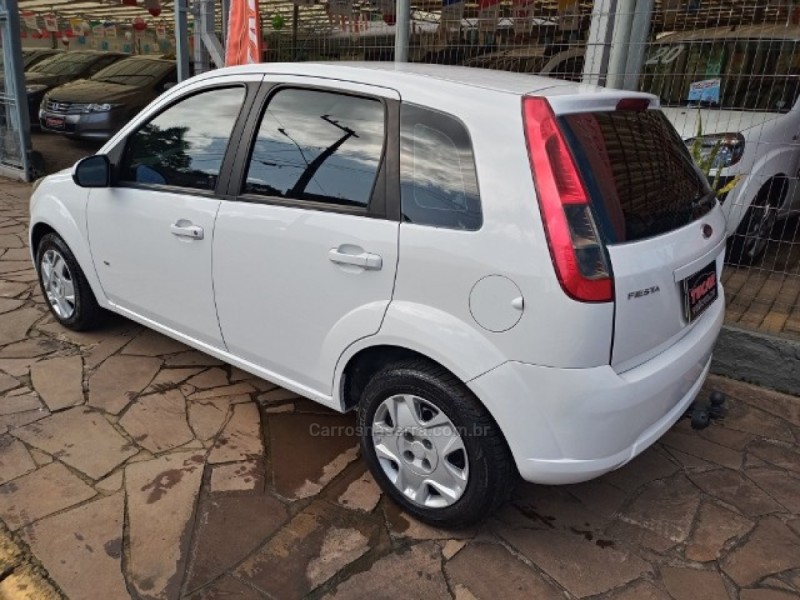 FIESTA 1.6 ROCAM HATCH 8V FLEX 4P MANUAL - 2014 - DOIS IRMãOS