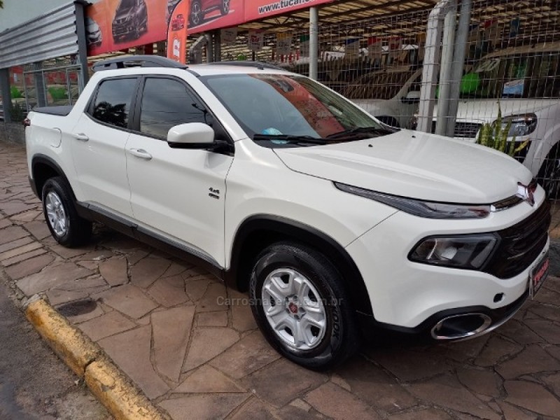 TORO 2.0 16V TURBO DIESEL FREEDOM 4WD MANUAL - 2017 - DOIS IRMãOS