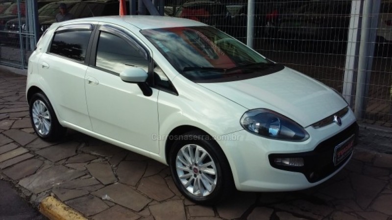 PUNTO 1.6 ESSENCE 16V FLEX 4P MANUAL - 2016 - DOIS IRMãOS