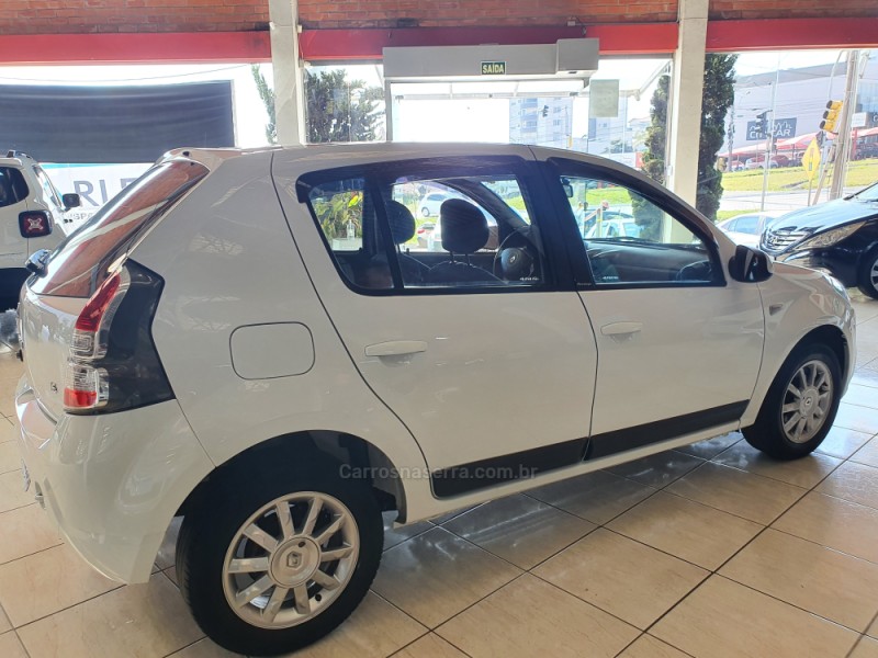 SANDERO 1.6 PRIVILÉGE 8V FLEX 4P MANUAL - 2014 - FARROUPILHA