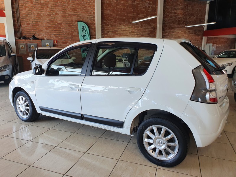 SANDERO 1.6 PRIVILÉGE 8V FLEX 4P MANUAL - 2014 - FARROUPILHA