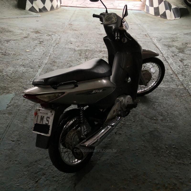 BIZ 125 ES - 2006 - PAROBé