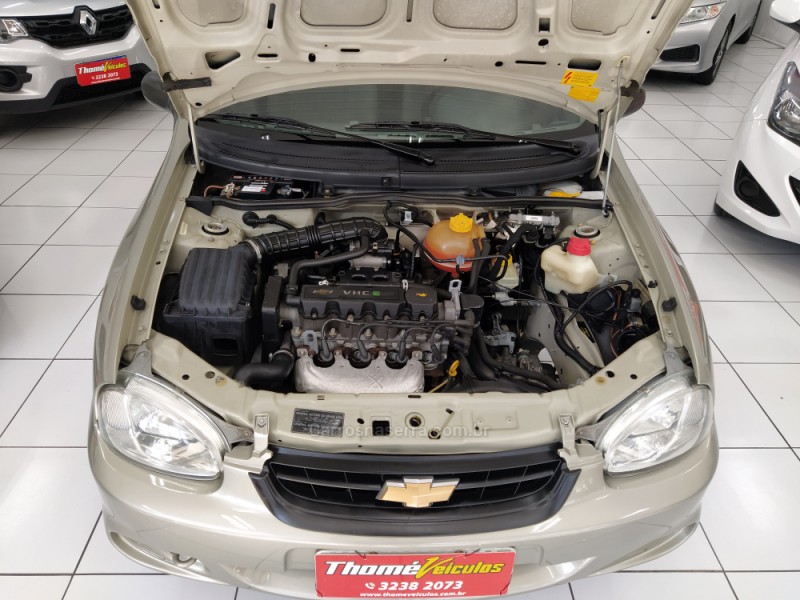 CLASSIC 1.0 VHC LIFE 8V FLEX 4P MANUAL - 2009 - CAXIAS DO SUL
