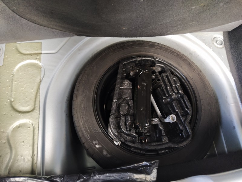 FOX 1.6 MI PLUS 8V FLEX 4P MANUAL - 2013 - CAXIAS DO SUL