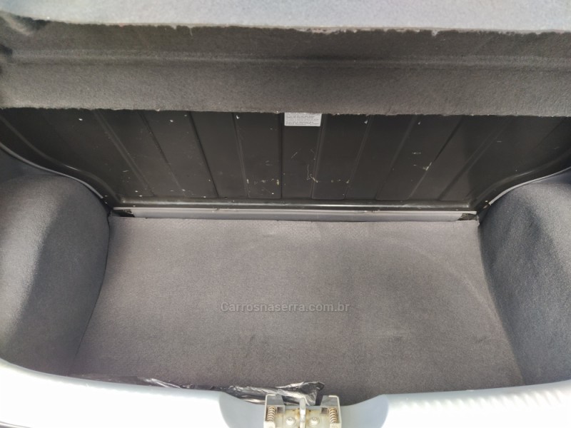 FOX 1.6 MI PLUS 8V FLEX 4P MANUAL - 2013 - CAXIAS DO SUL