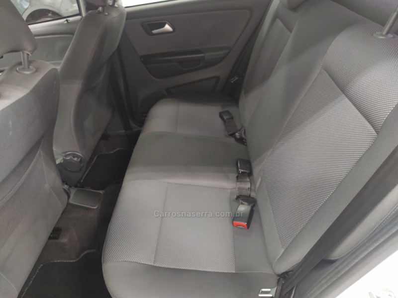 FOX 1.6 MI ITREND 8V FLEX 4P MANUAL - 2011 - CAXIAS DO SUL