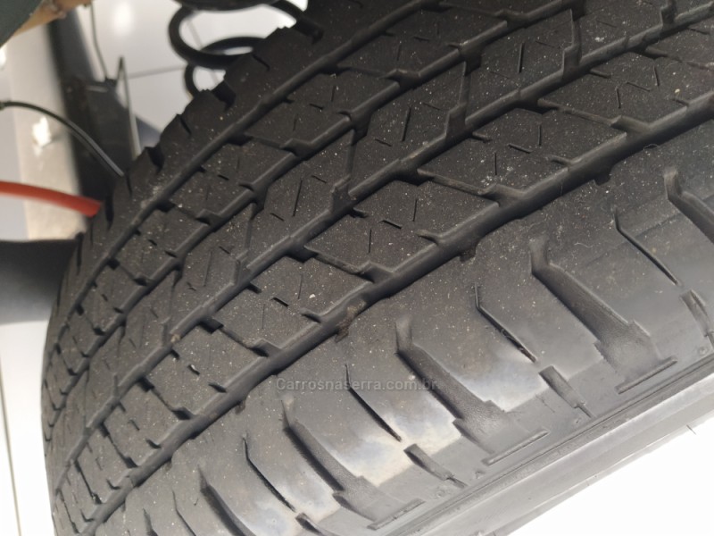 DUSTER 1.6 DYNAMIQUE 4X2 16V FLEX 4P MANUAL - 2014 - CAXIAS DO SUL