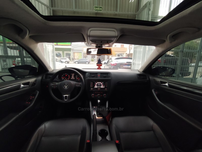 JETTA 2.0 COMFORTLINE FLEX 4P TIPTRONIC - 2013 - CAXIAS DO SUL