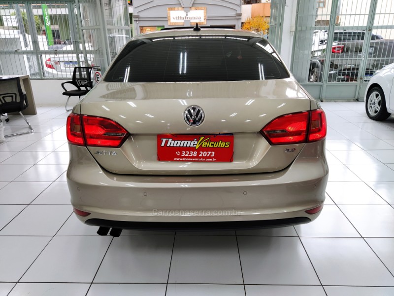 JETTA 2.0 COMFORTLINE FLEX 4P TIPTRONIC - 2013 - CAXIAS DO SUL