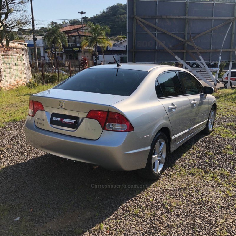 CIVIC 1.8 LXS 16V GASOLINA 4P AUTOMÁTICO - 2007 - PAROBé