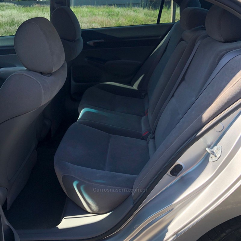 CIVIC 1.8 LXS 16V GASOLINA 4P AUTOMÁTICO - 2007 - PAROBé