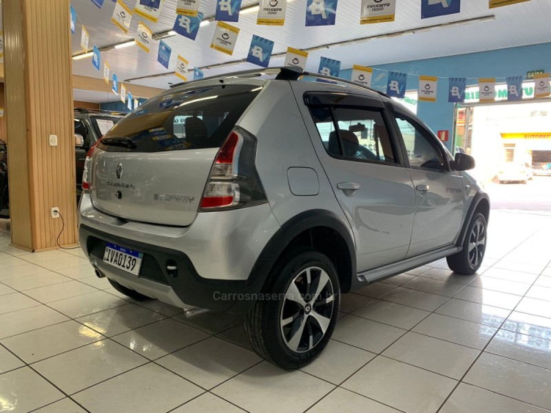 SANDERO 1.6 STEPWAY 8V FLEX 4P MANUAL - 2014 - CAXIAS DO SUL