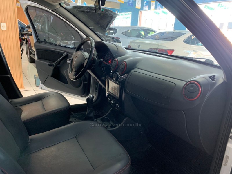 SANDERO 1.6 STEPWAY 8V FLEX 4P MANUAL - 2014 - CAXIAS DO SUL