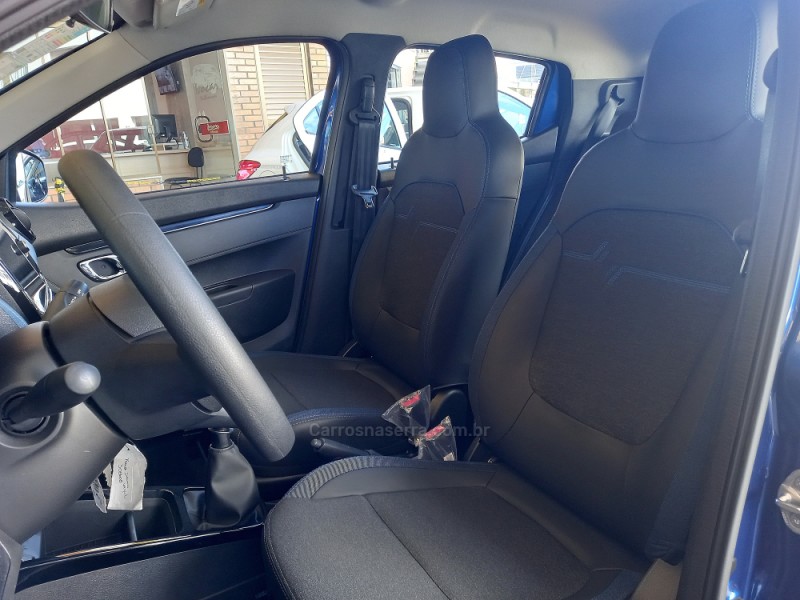 KWID 1.0 12V SCE FLEX INTENSE MANUAL - 2023 - VACARIA