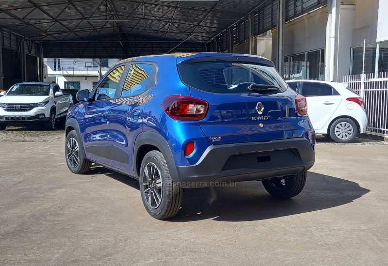 KWID 1.0 12V SCE FLEX INTENSE MANUAL - 2023 - VACARIA