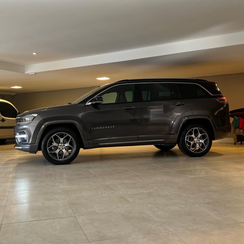 COMMANDER 1.3 OVERLAND T259 16V 4X2 TURBO FLEX 4P AUTOMÁTICO - 2022 - CAXIAS DO SUL