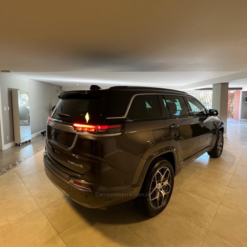 COMMANDER 1.3 OVERLAND T259 16V 4X2 TURBO FLEX 4P AUTOMÁTICO - 2022 - CAXIAS DO SUL