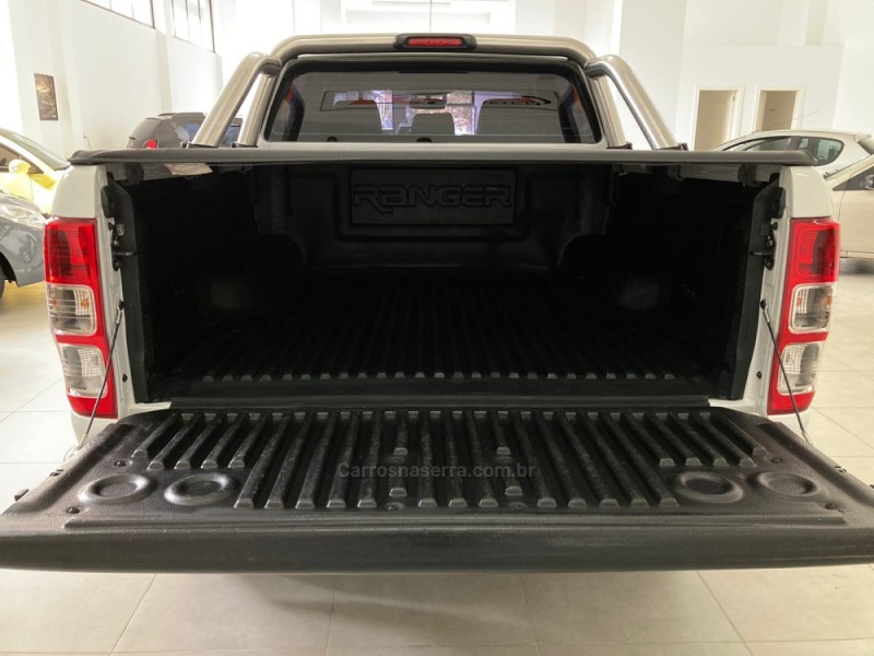 RANGER 3.2 XLT 4X4 CD 20V DIESEL 4P MANUAL - 2014 - CAXIAS DO SUL
