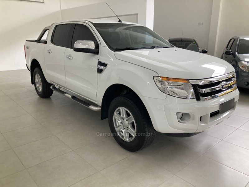 RANGER 3.2 XLT 4X4 CD 20V DIESEL 4P MANUAL - 2014 - CAXIAS DO SUL
