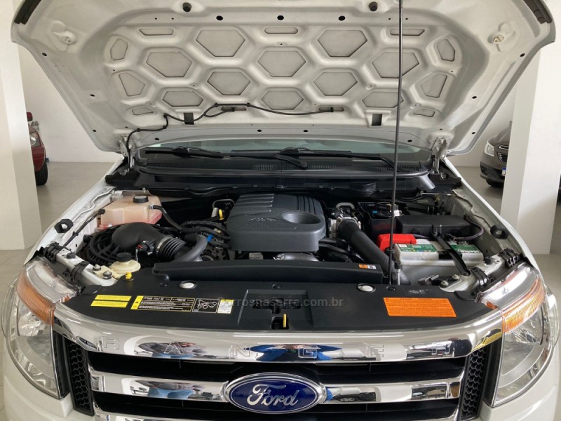 RANGER 3.2 XLT 4X4 CD 20V DIESEL 4P MANUAL - 2014 - CAXIAS DO SUL
