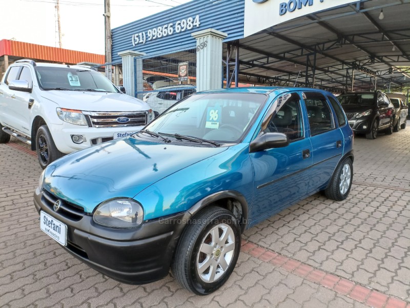 CORSA 1.4 EFI GL 8V GASOLINA 4P MANUAL