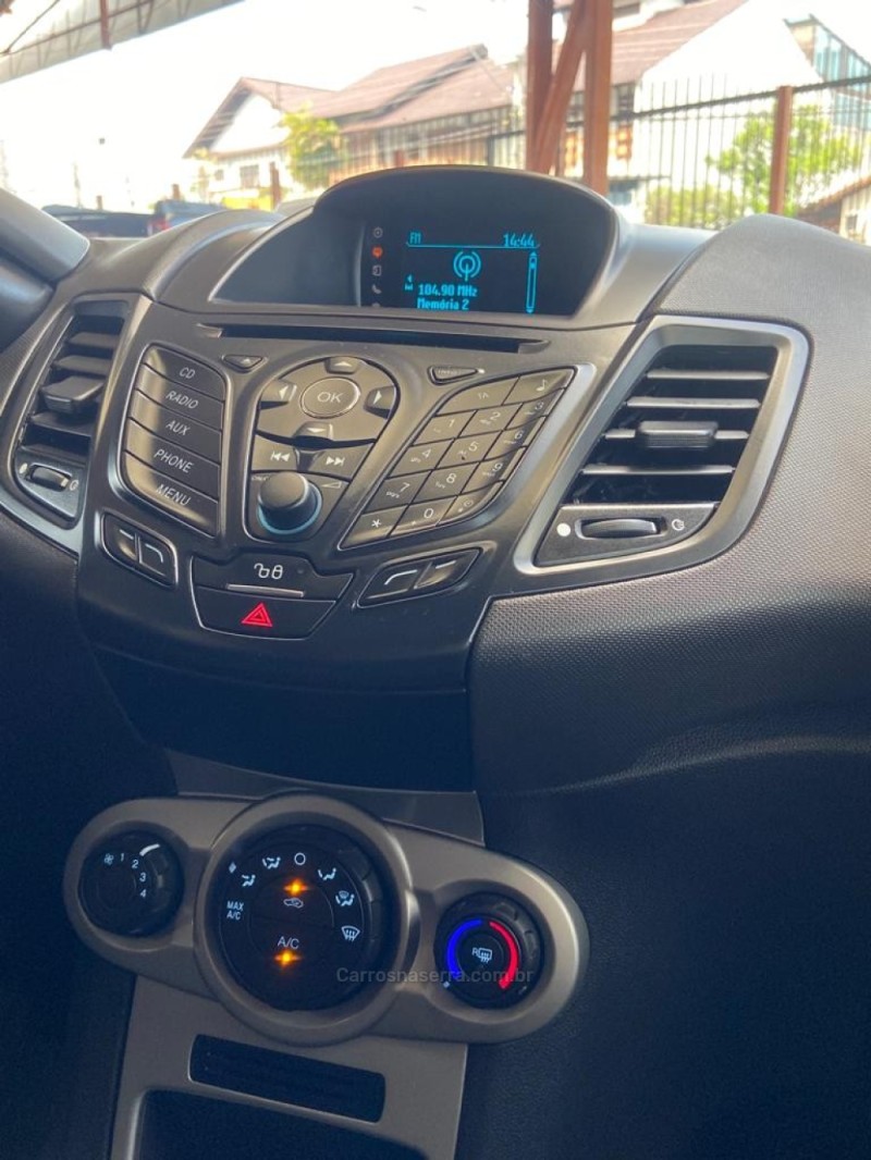 FIESTA 1.6 SE HATCH 16V FLEX 4P MANUAL - 2018 - NOVO HAMBURGO