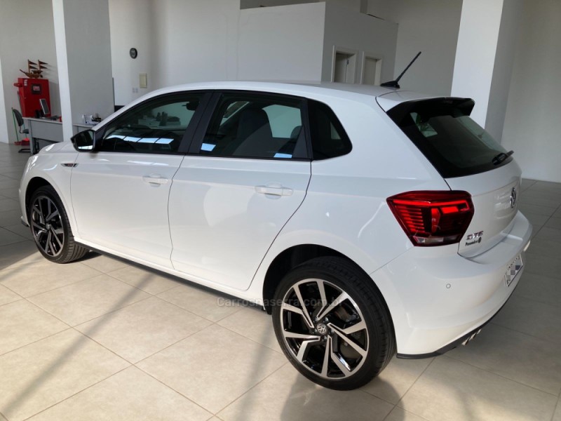POLO 1.4 GTS 16V TURBO FLEX 4P AUTOMÁTICO - 2022 - CAXIAS DO SUL