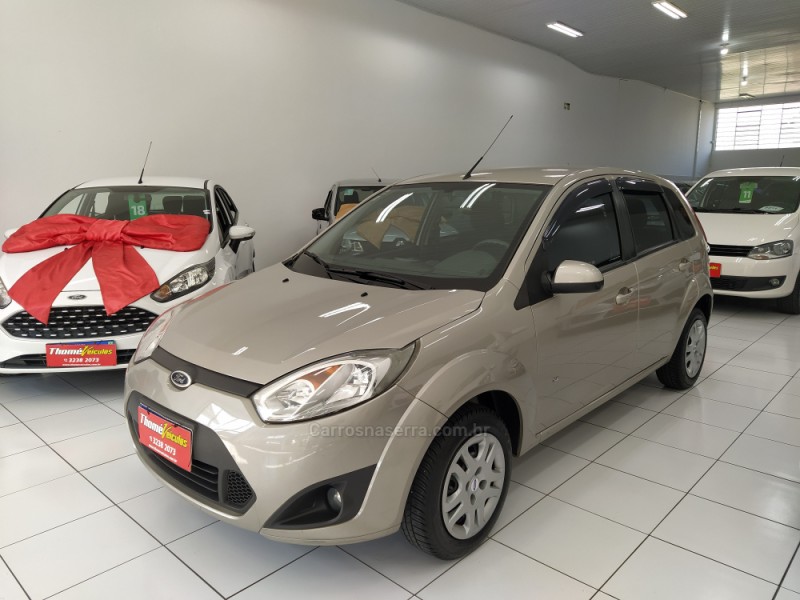 fiesta 1.6 rocam se plus hatch 8v flex 4p manual 2014 caxias do sul