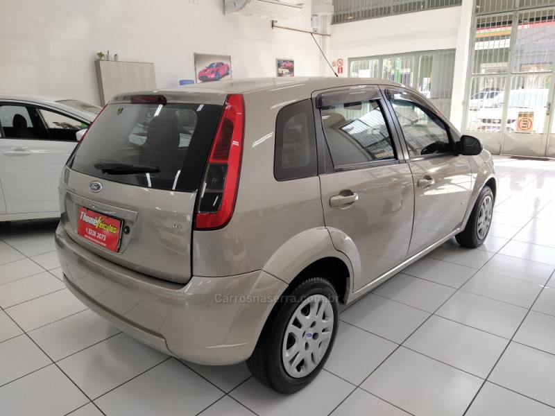 FIESTA 1.6 ROCAM SE PLUS HATCH 8V FLEX 4P MANUAL - 2014 - CAXIAS DO SUL