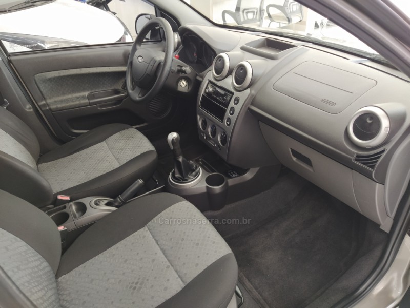 FIESTA 1.6 ROCAM SE PLUS HATCH 8V FLEX 4P MANUAL - 2014 - CAXIAS DO SUL