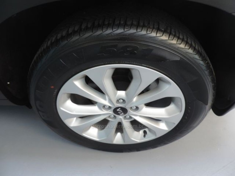 SORENTO 2.4 EX2 4X2 16V GASOLINA 4P AUTOMÁTICO - 2014 - PORTO ALEGRE