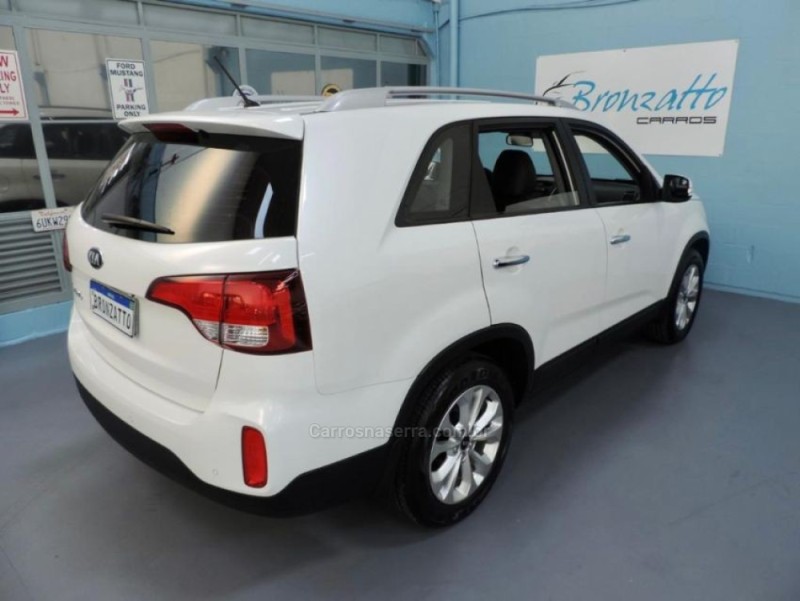 SORENTO 2.4 EX2 4X2 16V GASOLINA 4P AUTOMÁTICO - 2014 - PORTO ALEGRE
