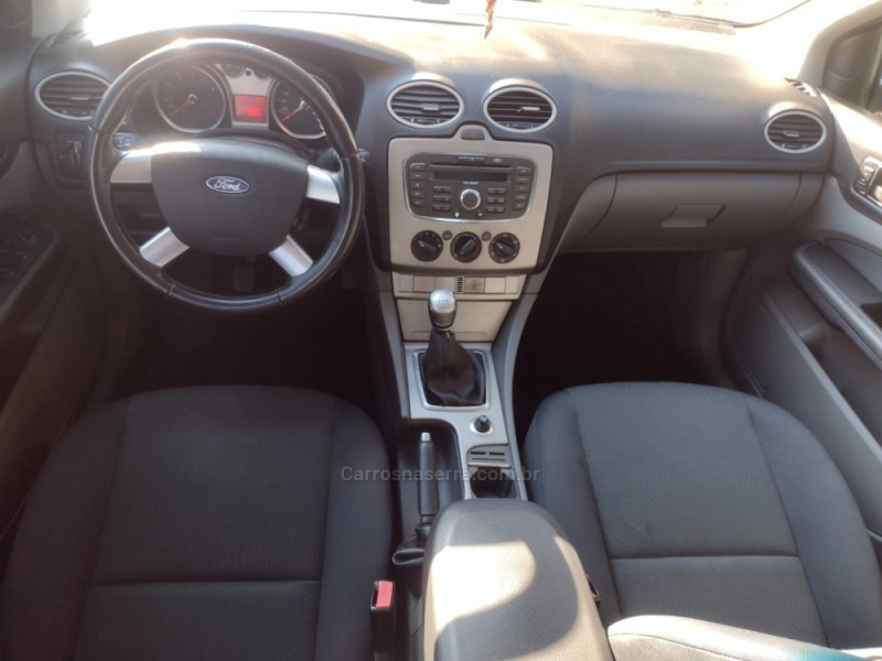 FOCUS 1.6 GL 16V FLEX 4P MANUAL - 2012 - CAXIAS DO SUL