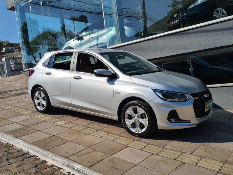 ONIX 1.0 PREMIER 12V TURBO FLEX 4P AUTOMÁTICO - 2020 - BENTO GONçALVES