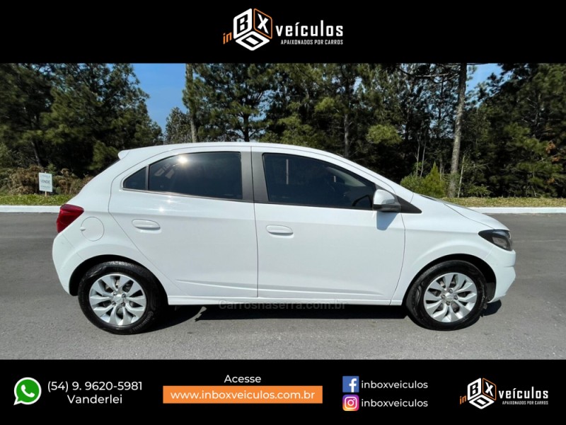 ONIX 1.4 MPFI LT 8V FLEX 4P MANUAL - 2018 - GRAMADO