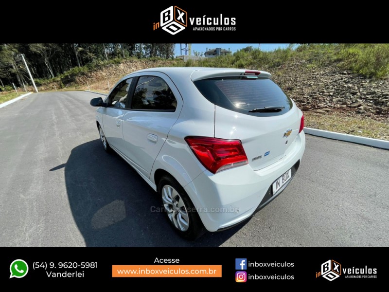 ONIX 1.4 MPFI LT 8V FLEX 4P MANUAL - 2018 - GRAMADO