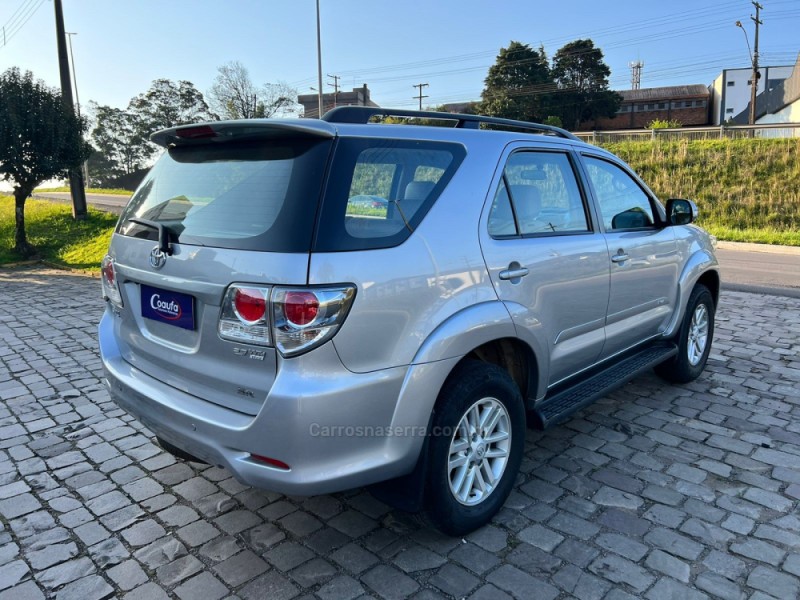 HILUX SW4 2.7 SR 4X2 16V FLEX 4P AUTOMÁTICO - 2015 - FARROUPILHA