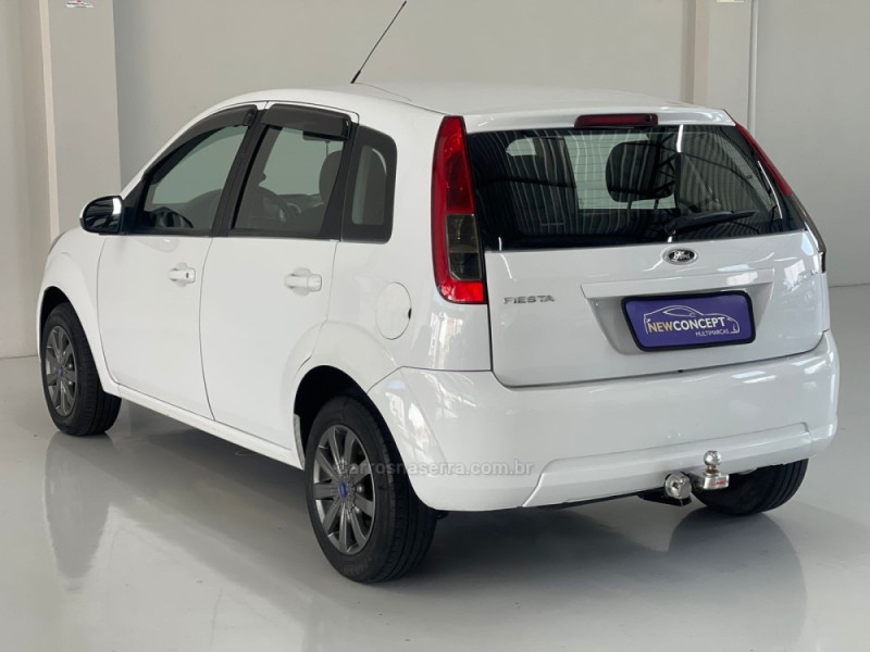 FIESTA 1.6 MPI CLASS HATCH 8V FLEX 4P MANUAL - 2013 - NOVO HAMBURGO