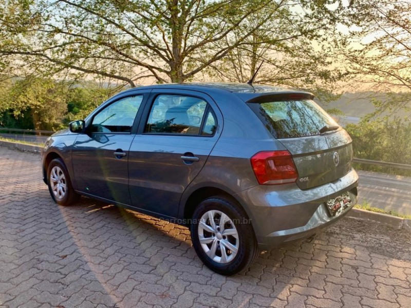 GOL 1.0 MI TRENDLINE 8V FLEX 4P MANUAL - 2020 - DOIS IRMãOS