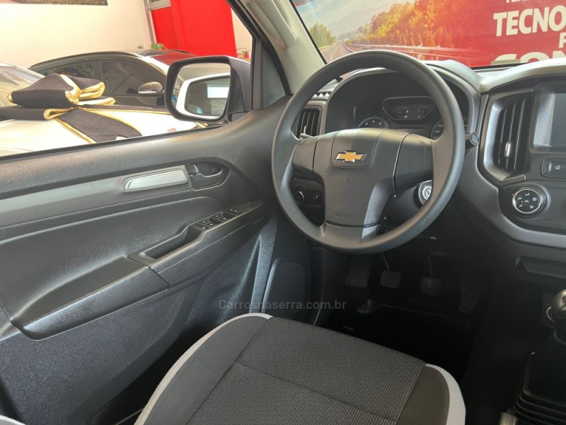 S10 2.5 ADVANTAGE 4X2 CD FLEX 4P MANUAL - 2017 - IGREJINHA
