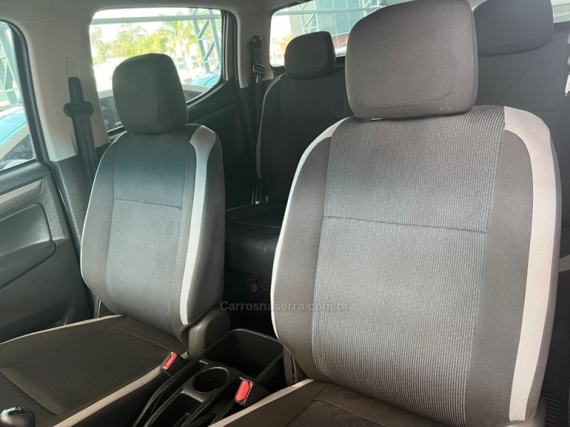 S10 2.5 ADVANTAGE 4X2 CD FLEX 4P MANUAL - 2017 - IGREJINHA