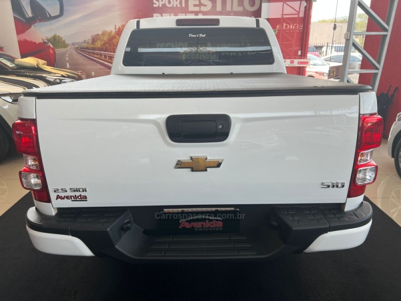 S10 2.5 ADVANTAGE 4X2 CD FLEX 4P MANUAL - 2017 - IGREJINHA