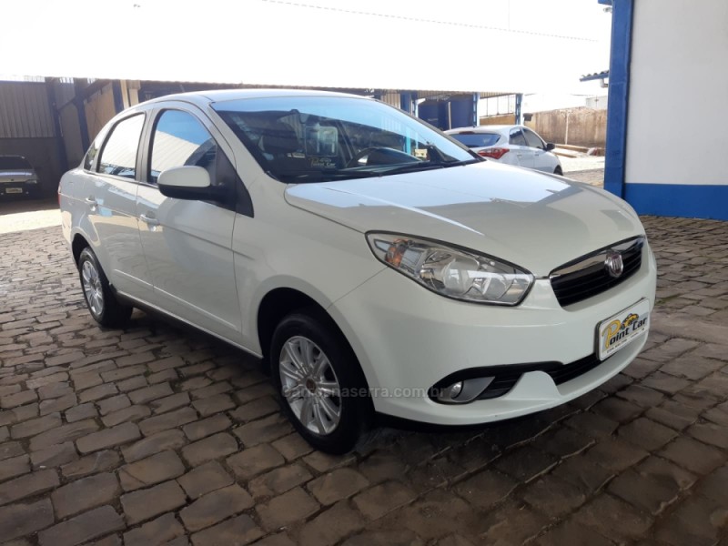 GRAND SIENA 1.0 ATTRACTIVE 8V FLEX 4P MANUAL