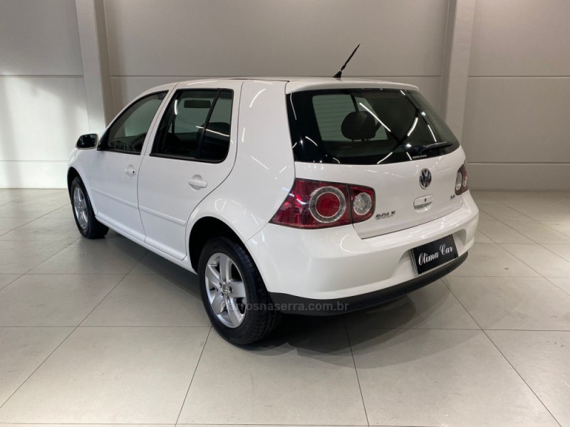GOLF 2.0 MI 8V FLEX 4P TIPTRONIC - 2009 - FLORES DA CUNHA