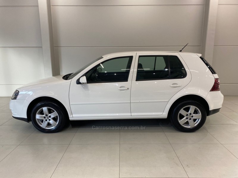 GOLF 2.0 MI 8V FLEX 4P TIPTRONIC - 2009 - FLORES DA CUNHA