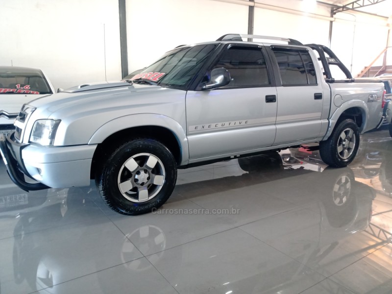 S10 2.8 EXECUTIVE 4X4 CD 12V TURBO ELECTRONIC INTERCOOLER DIESEL 4P MANUAL - 2011 - CAXIAS DO SUL