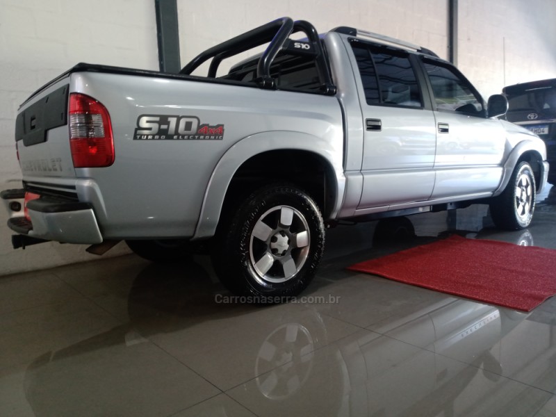 S10 2.8 EXECUTIVE 4X4 CD 12V TURBO ELECTRONIC INTERCOOLER DIESEL 4P MANUAL - 2011 - CAXIAS DO SUL